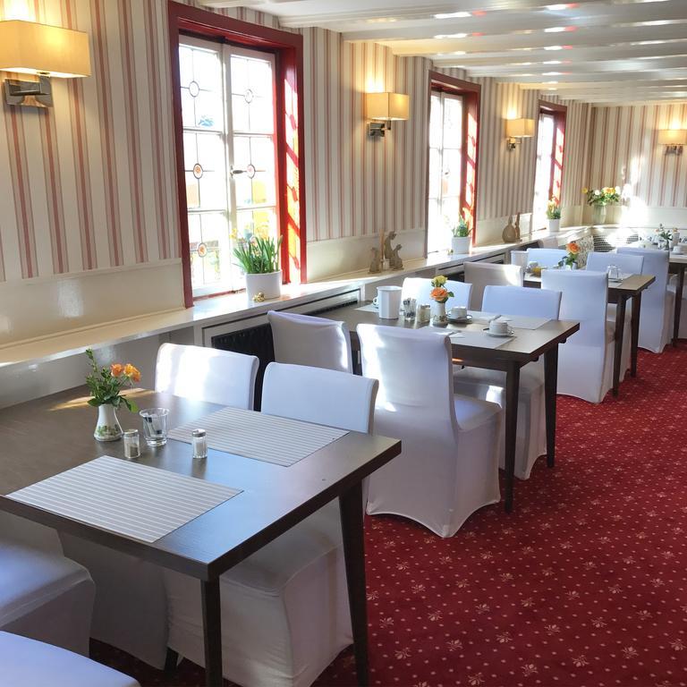 Hotel Zur Goldenen Sonne Usingen Εξωτερικό φωτογραφία